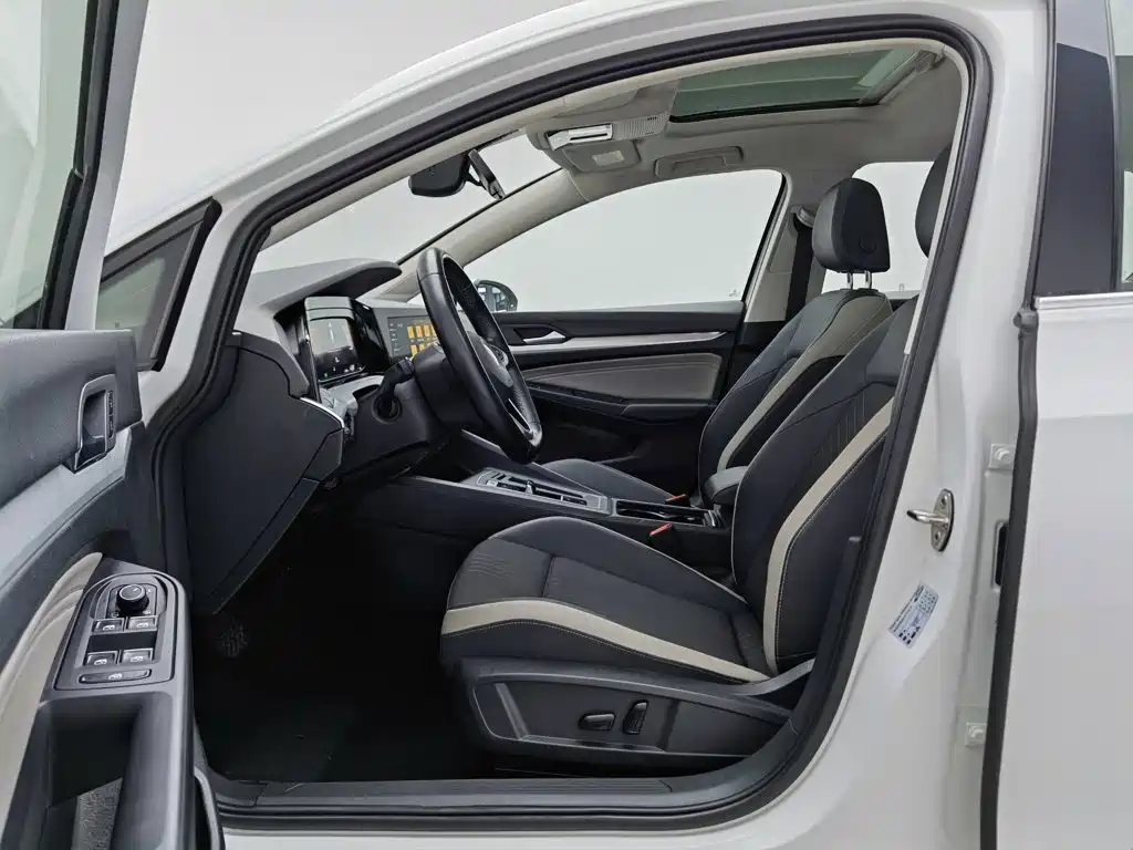 Volkswagen Golf — миниатюра 10