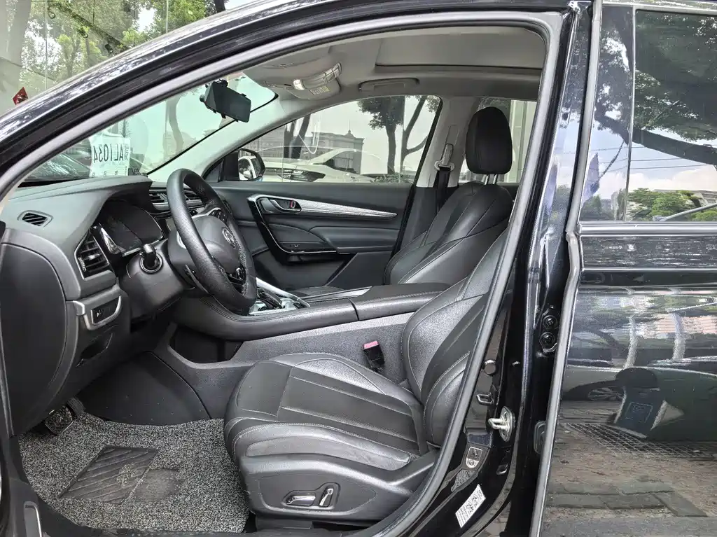 Dongfeng AX7 2020 1.6T AT AI VI