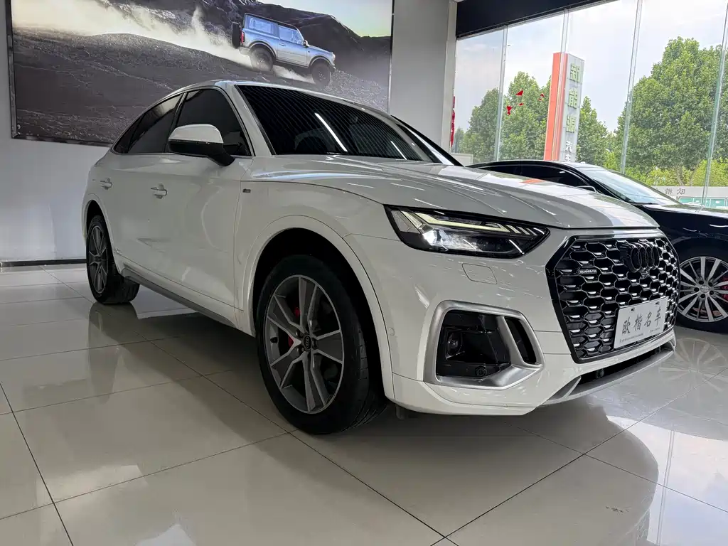 Audi Q5L Sportback — миниатюра 3