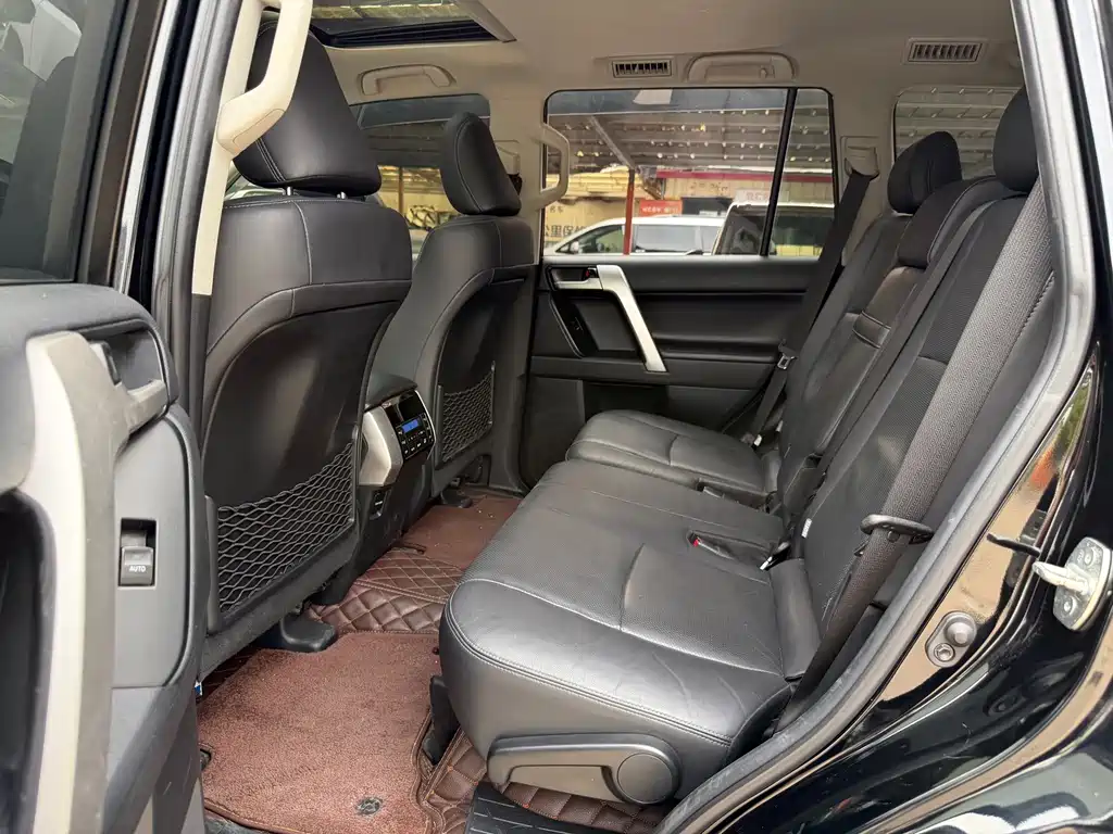 Toyota Prado — миниатюра 10