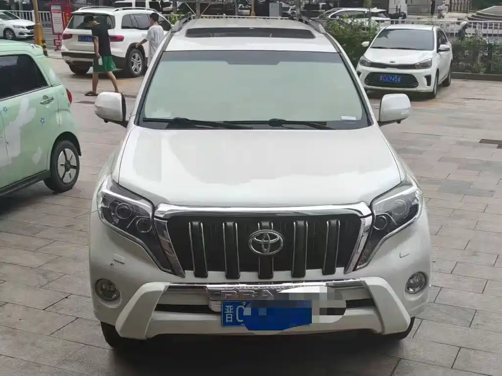 Toyota Prado 2016