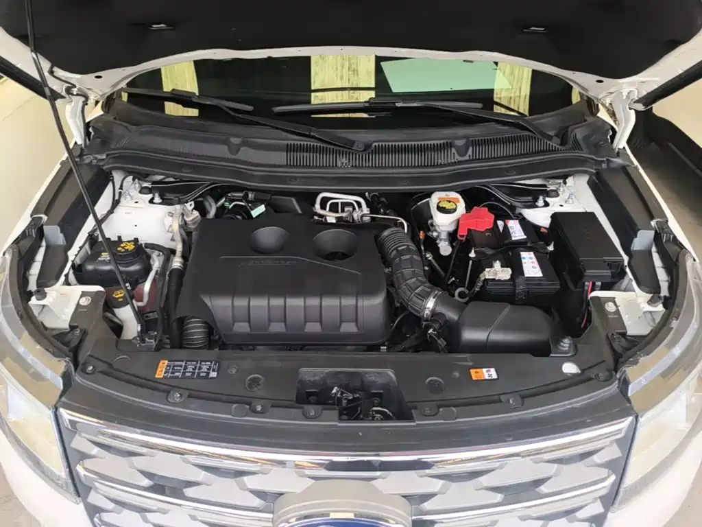 Ford Explorer (Import) — миниатюра 16