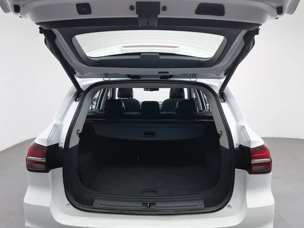 Roewe RX5 — миниатюра 16