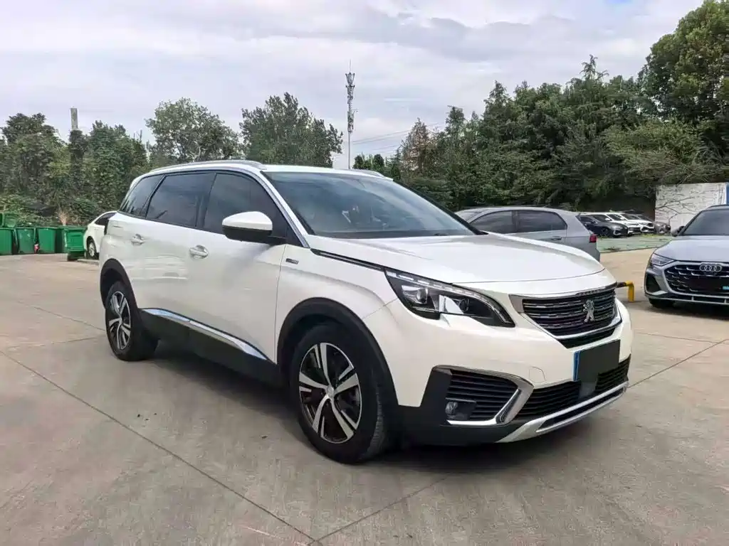 Peugeot 5008 — миниатюра 3