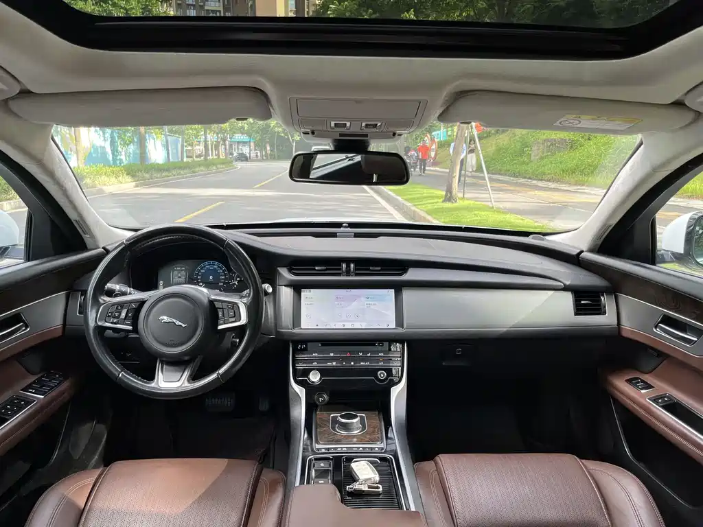 Jaguar XFL 2018 XFL 2.0T 250PS Luxury