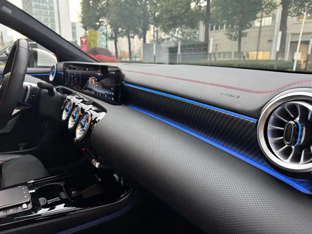 MERCEDES-BENZ A CLASS