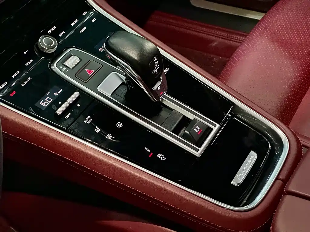 Porsche Panamera — миниатюра 9