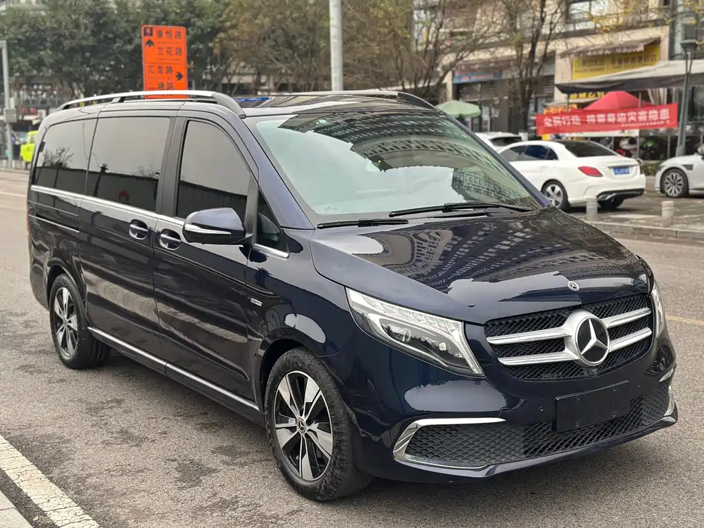 MERCEDES-BENZ V CLASS