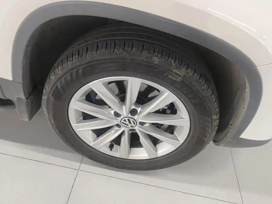 Volkswagen Tiguan — миниатюра 6