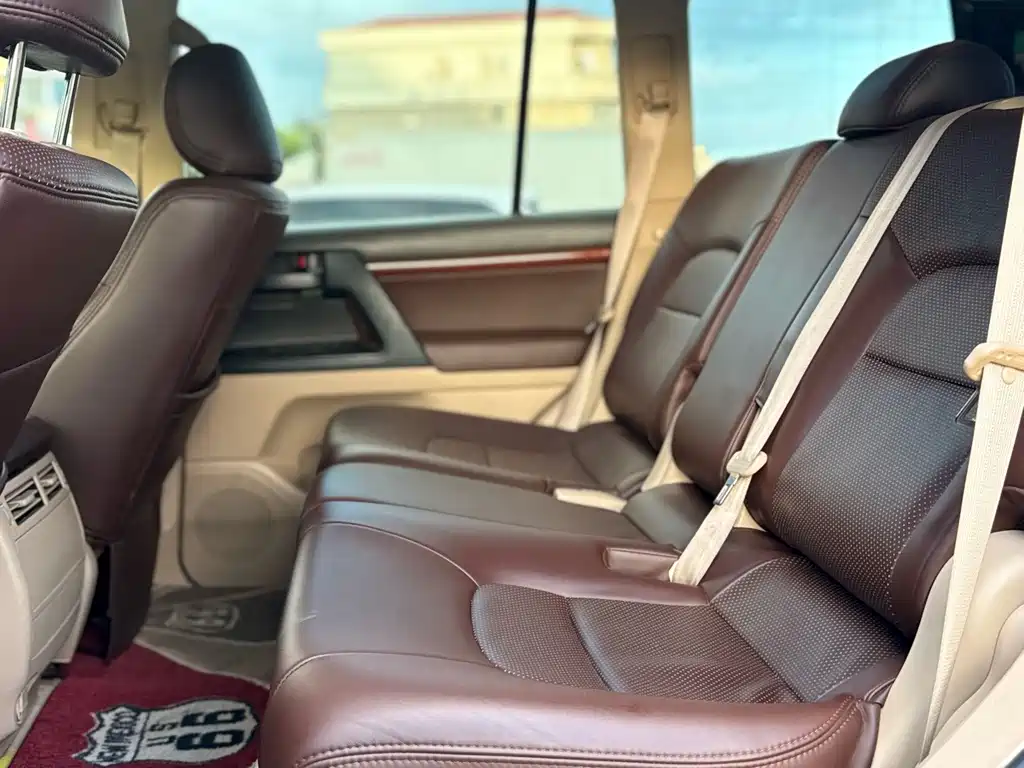 Toyota Land Cruiser — миниатюра 20