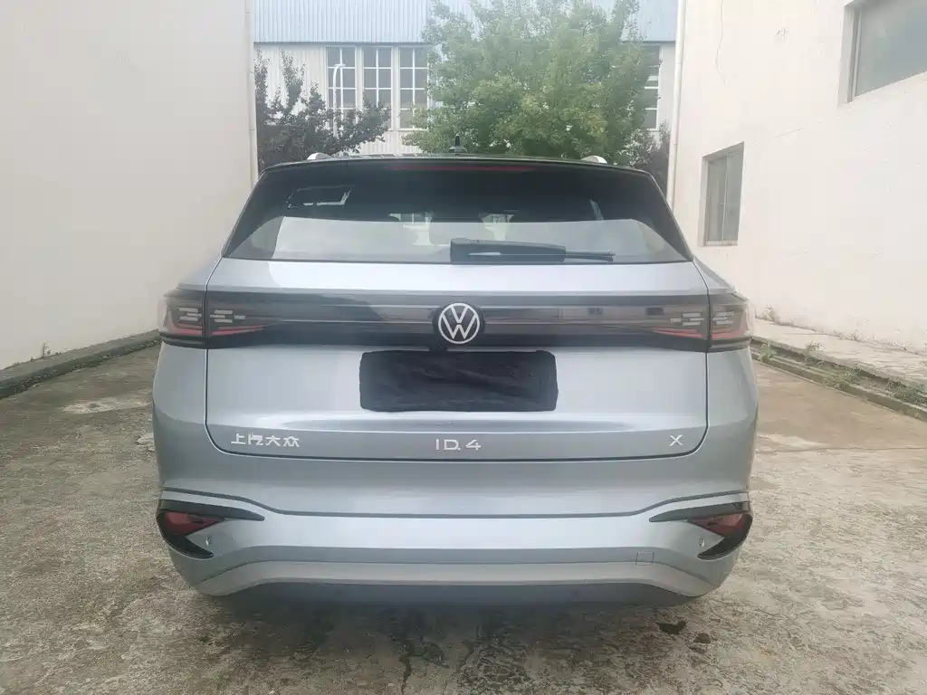VOLKSWAGEN ID.4 X