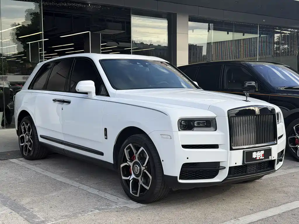 Rolls-Royce Cullinan 2018 мест
