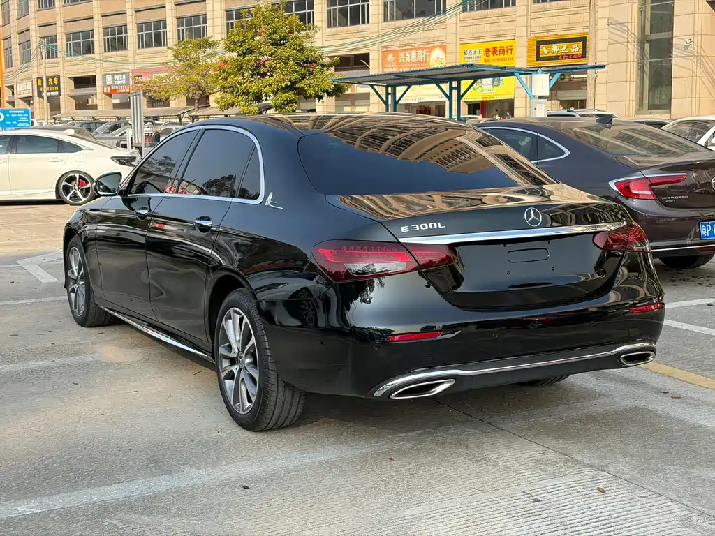Mercedes-Benz E-Class E 2019 E 300 L Sport Fashion