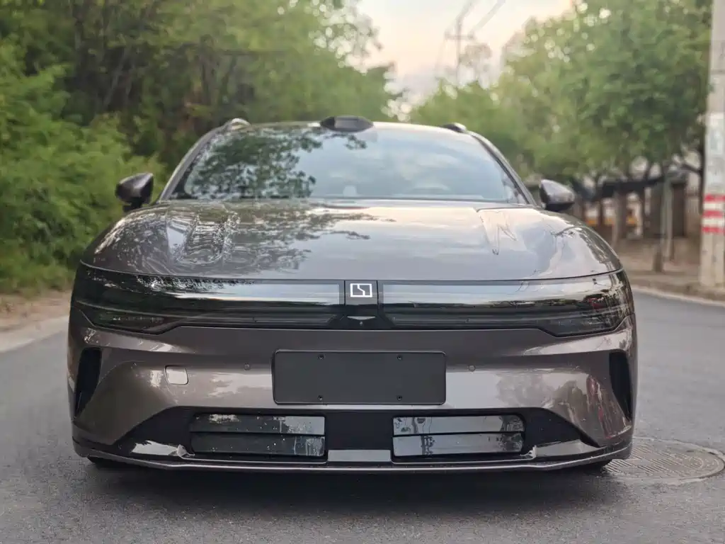 Zeekr Крайний Криптон 007 GT — миниатюра 2