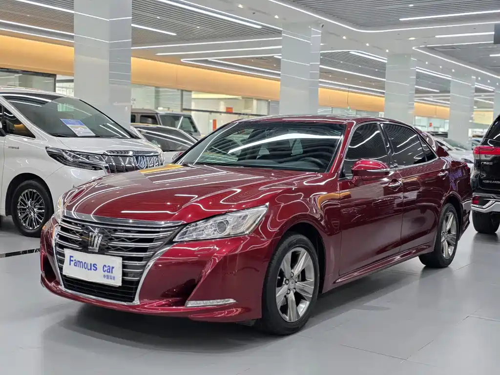 Toyota Crown 2015 2.5L Smart