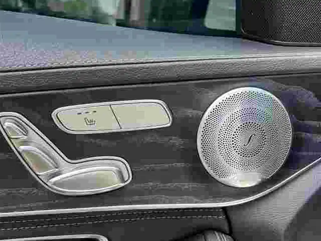 Mercedes-Benz C-Class — миниатюра 10