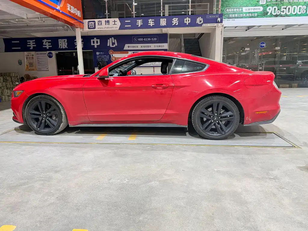 Ford Mustang — миниатюра 7