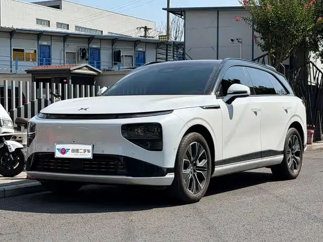 2025 Xpeng G9