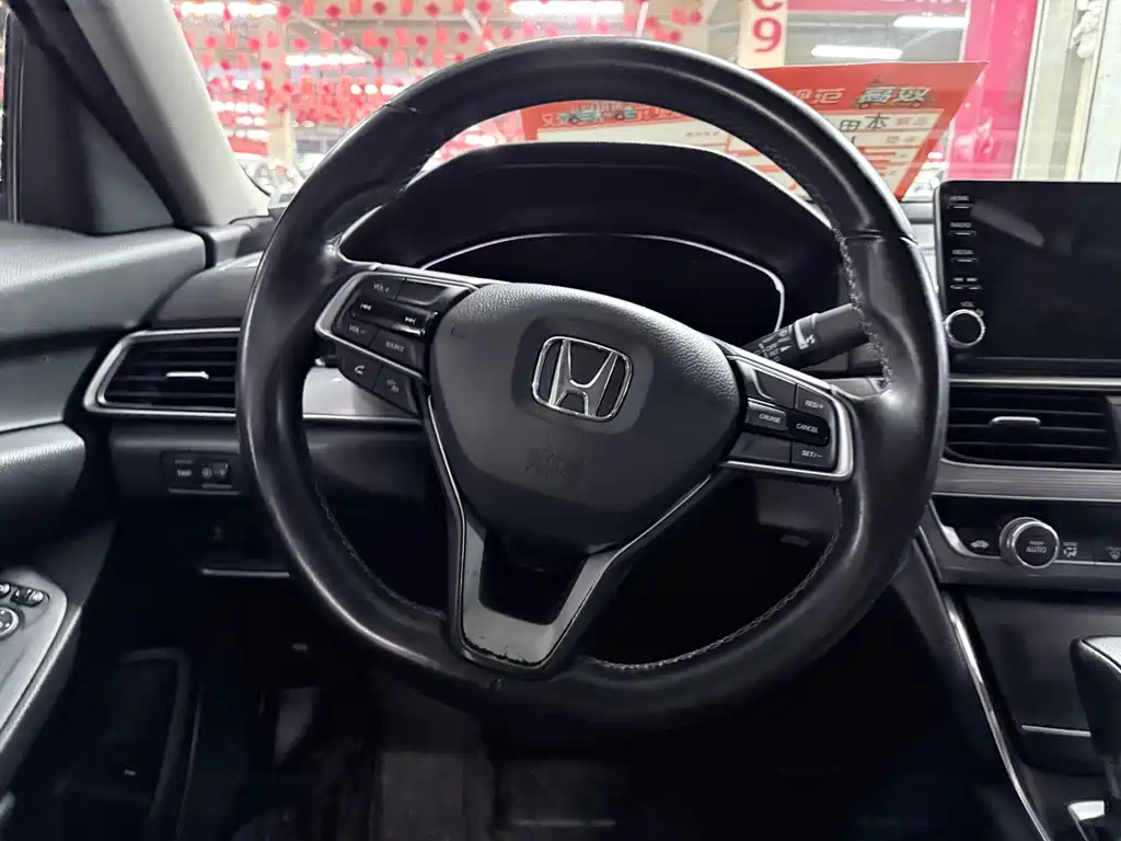 Honda Accord — миниатюра 12