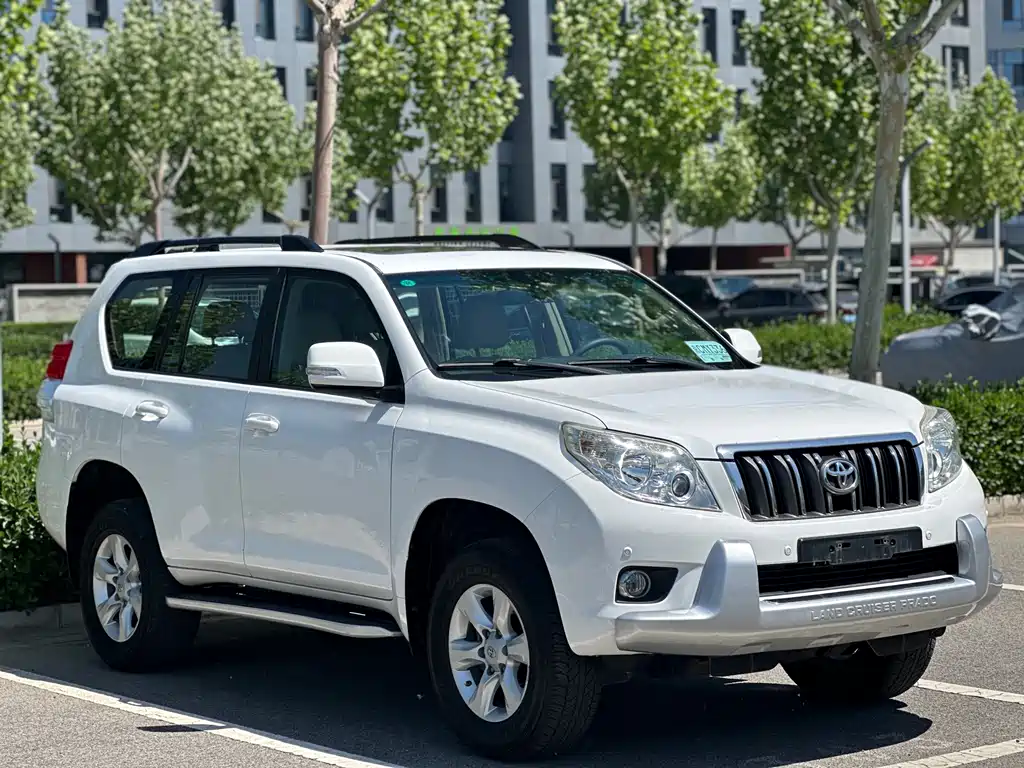 Toyota Land Cruiser Prado 2010 4.0L AT TX-L NAVI
