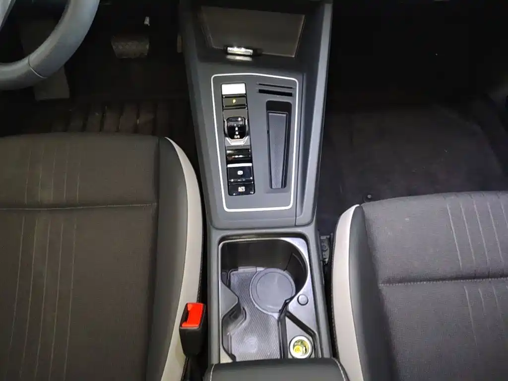 Volkswagen Golf — миниатюра 14