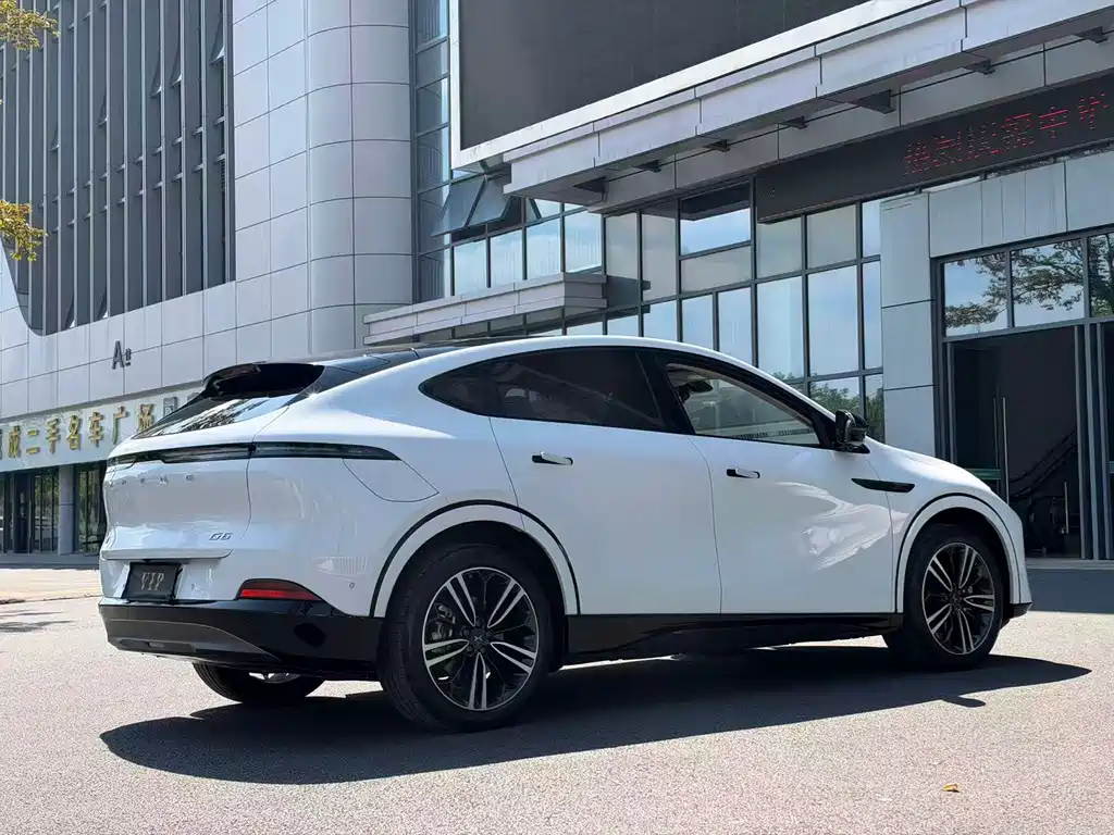 XPeng G6 — миниатюра 4