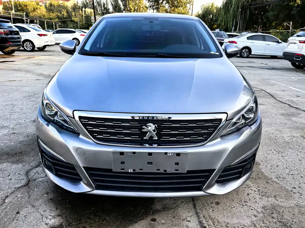 Peugeot 308 — миниатюра 2