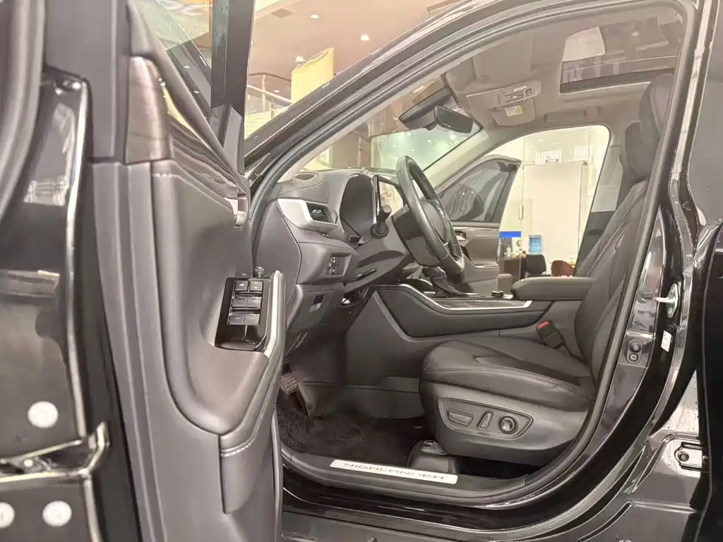 Toyota Highlander — миниатюра 6