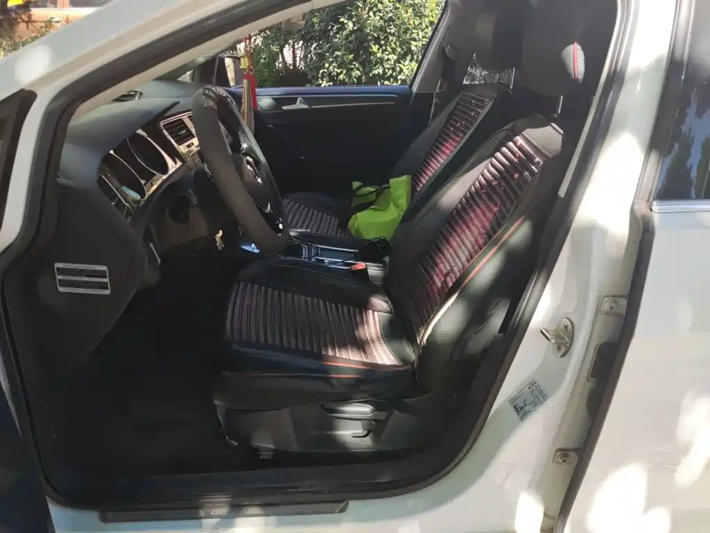 Volkswagen Golf — миниатюра 16