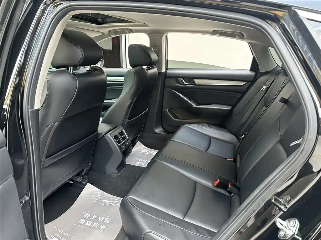 Honda Accord 2022 260TURBO Luxury