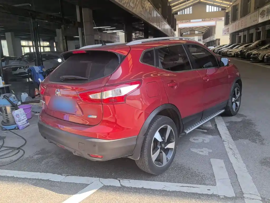 Nissan Qashqai — миниатюра 7