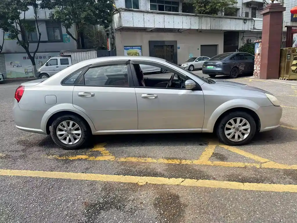 Buick Excelle 1.6LE-MT, фото 4