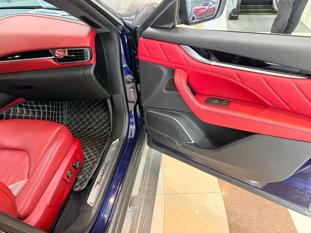 Maserati Levante — миниатюра 7