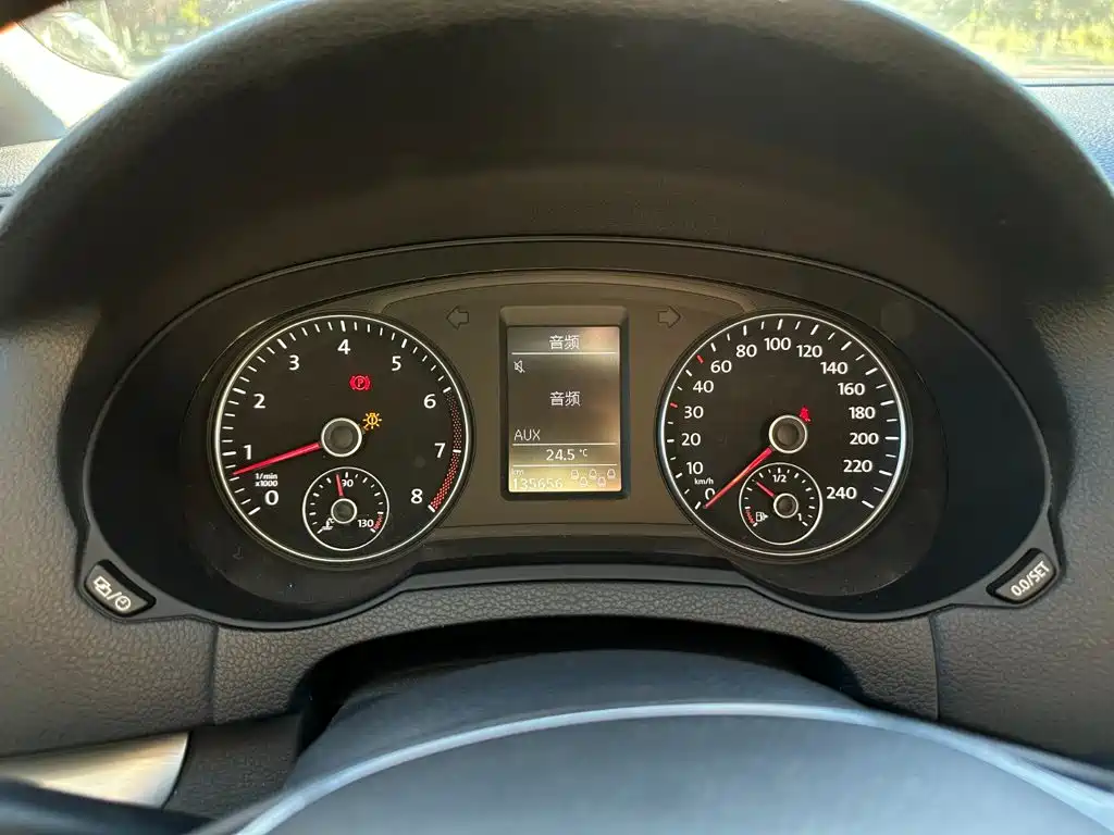 Volkswagen Sharan — миниатюра 27