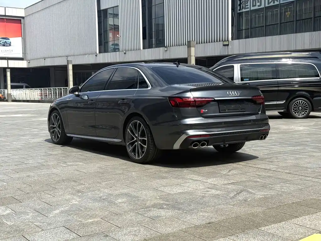 Audi S4 — миниатюра 9