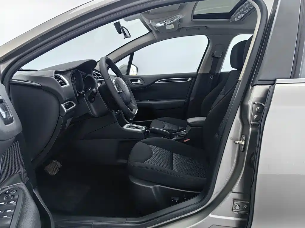 Citroen C4L — миниатюра 10