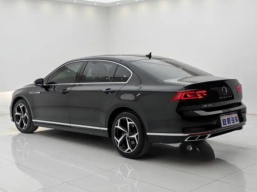 Volkswagen Magotan 2023 200 330TSI DSG Lead