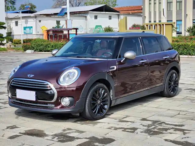 MINI  CLUBMAN 2018