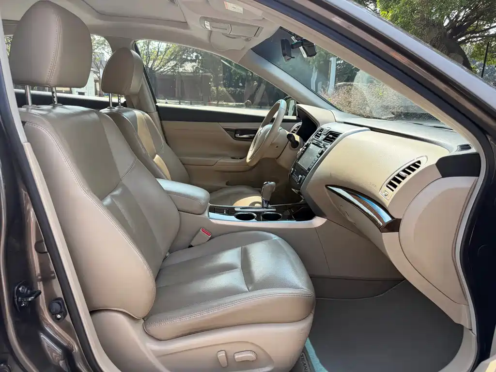 Nissan Teana — миниатюра 8