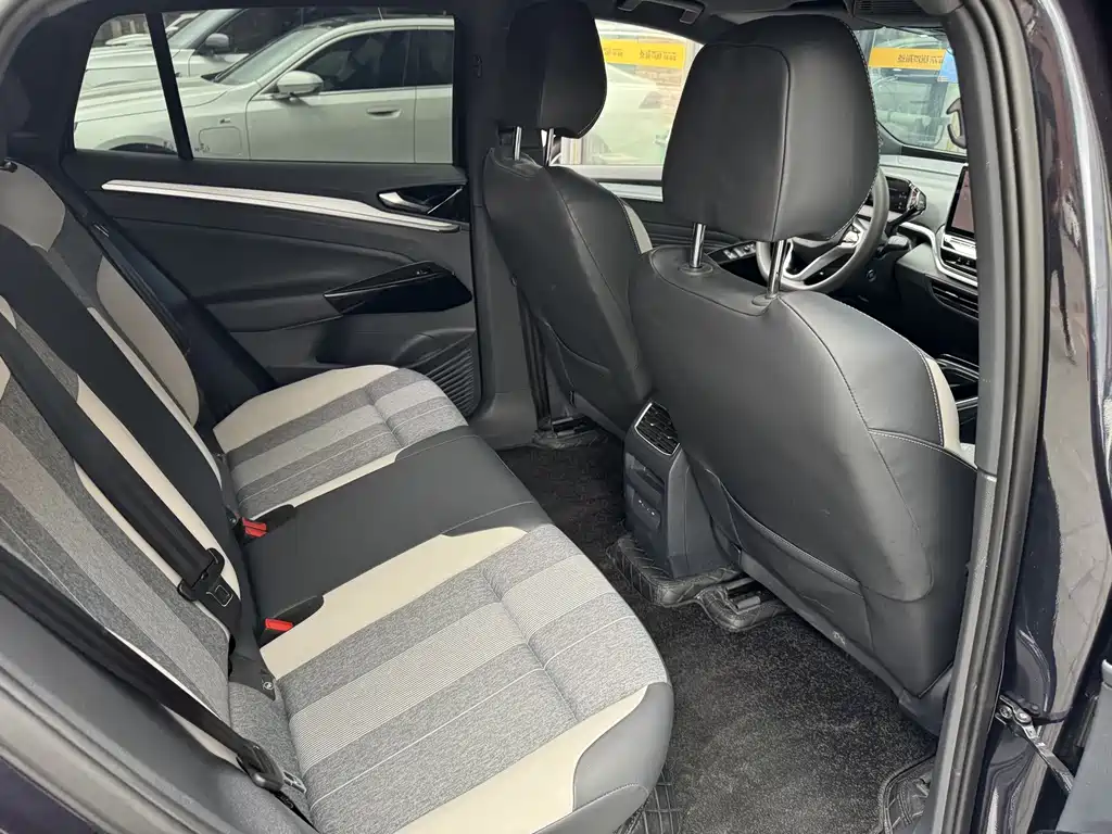 Volkswagen ID.4 Crozz — миниатюра 19