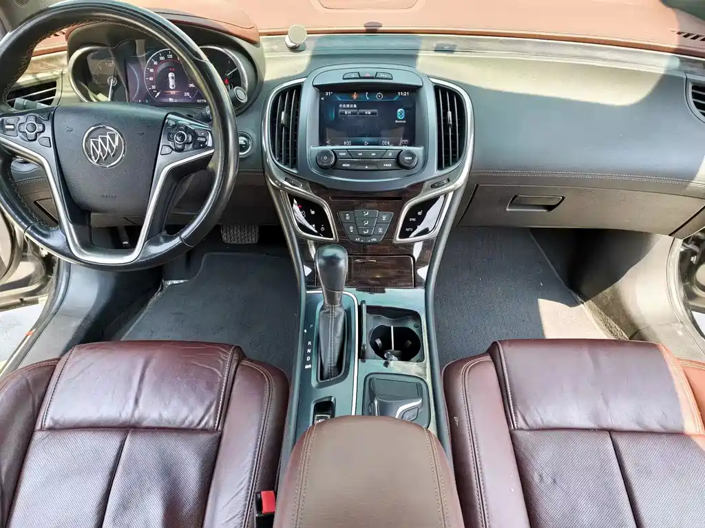 Buick LaCrosse — миниатюра 11