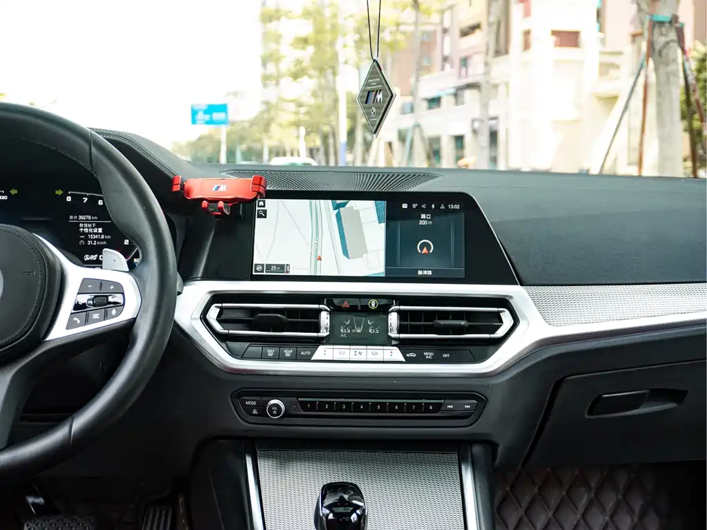 BMW 3 Series — миниатюра 23