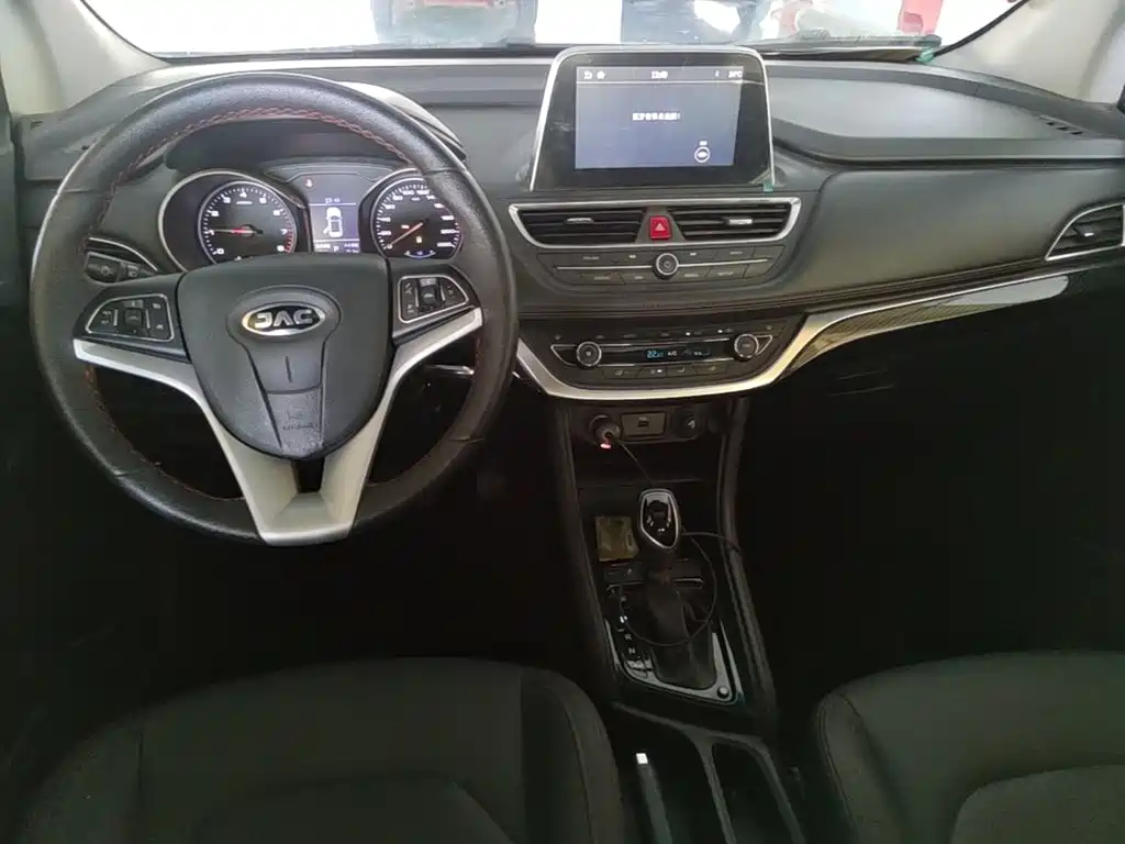 JAC Refine S3 — миниатюра 10