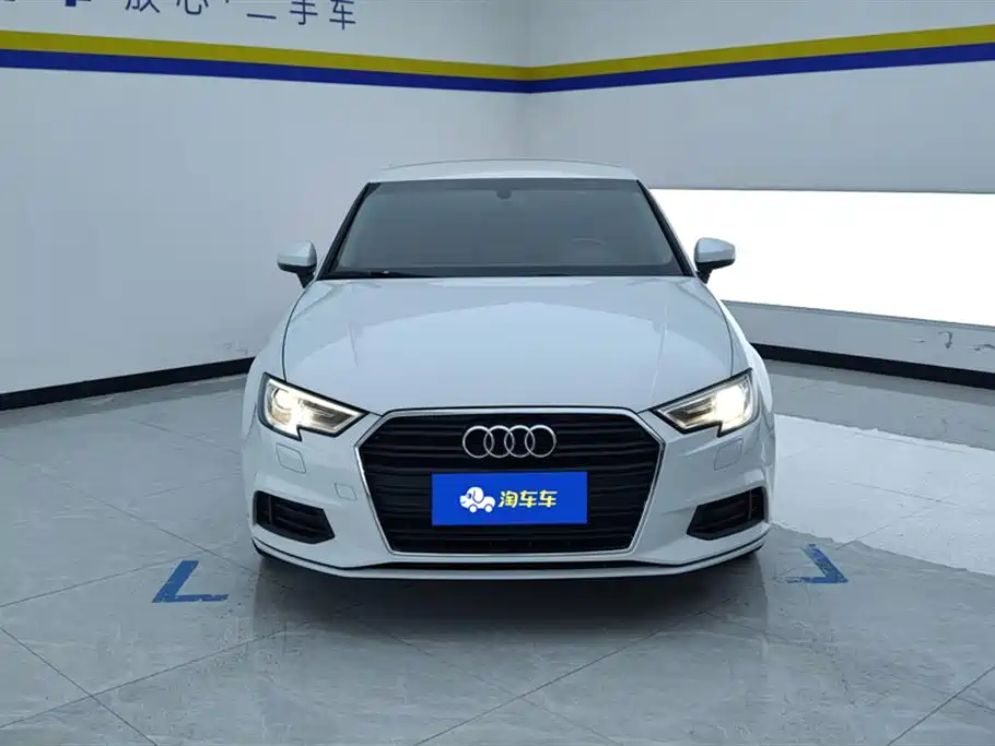 Audi A3 2018 30 Limousine 35 TFSI