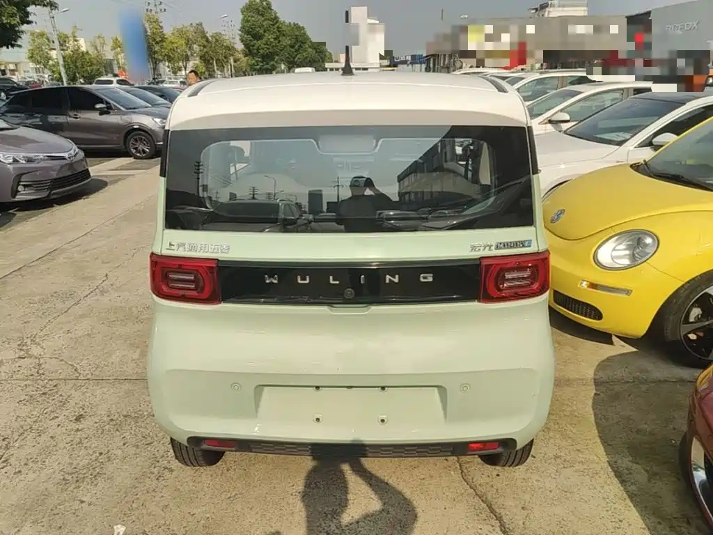 Wuling MINIEV — миниатюра 6