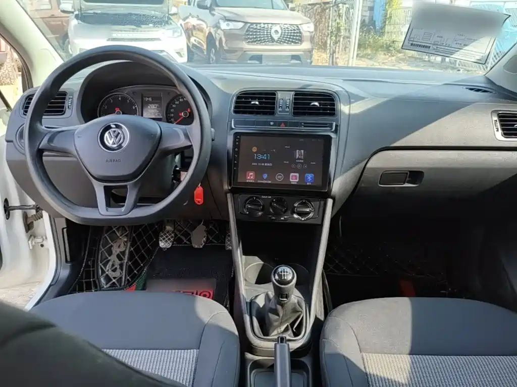 Volkswagen Polo — миниатюра 10
