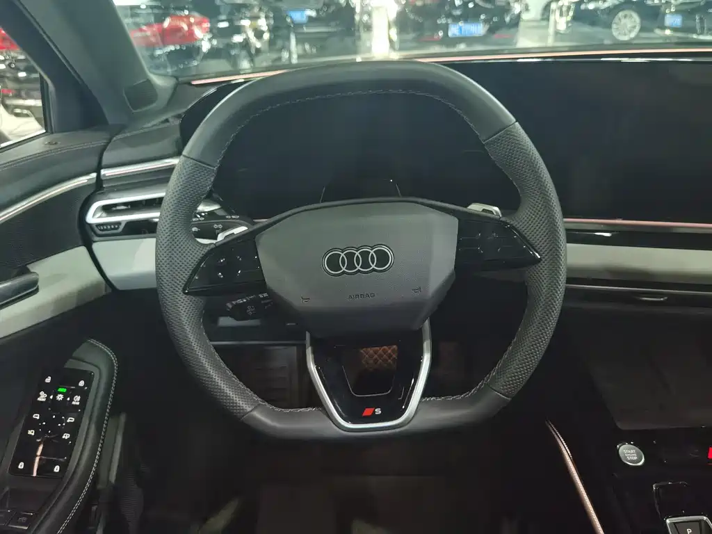 Audi A5L — миниатюра 9