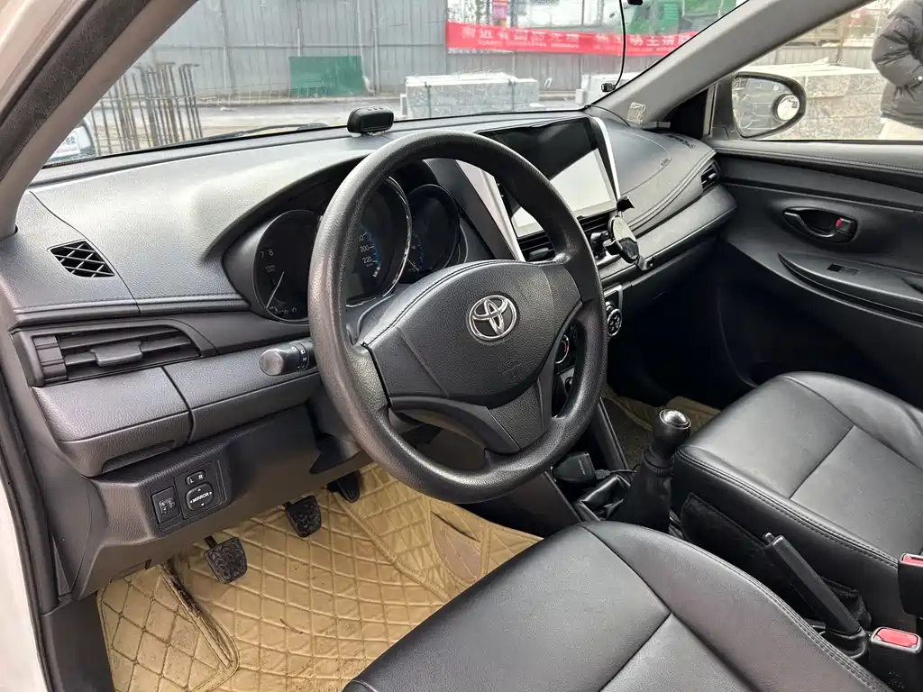 TOYOTA VIOS