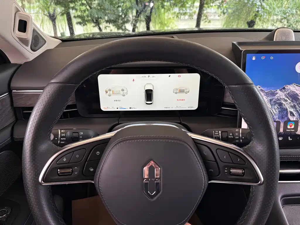 AITO Wenjie AITO M5 — миниатюра 14