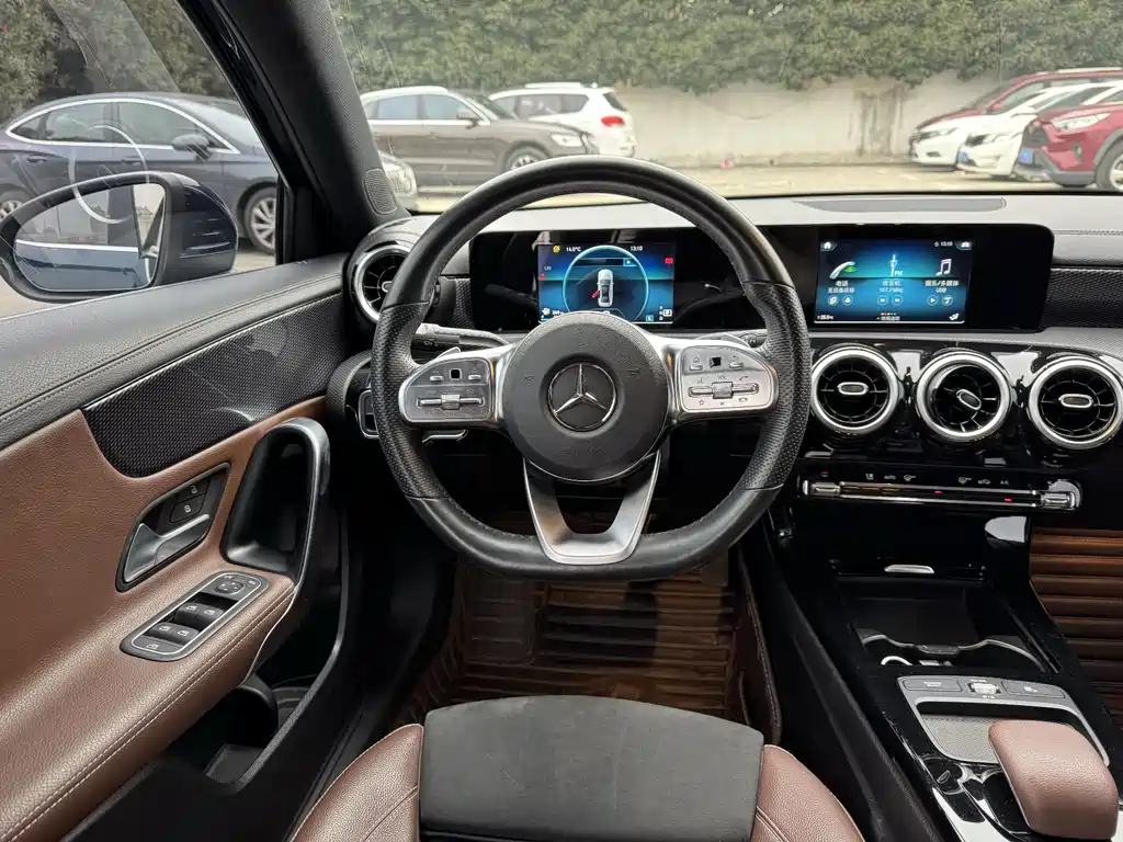 MERCEDES-BENZ A CLASS